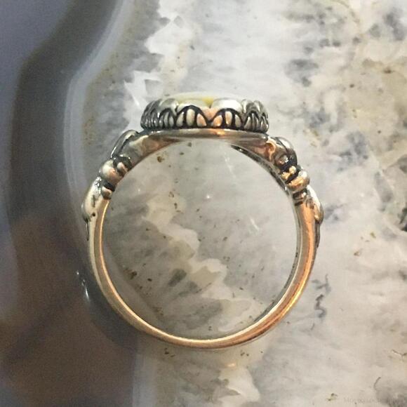 Carolyn Pollack Southwestern Style Sterling Oval Mother of Pearl Ring For Women - Picture 8 of 10